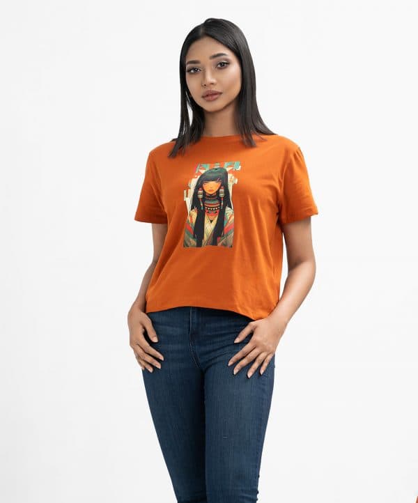 Ladies' t-shirt in cotton single jersey fabric. Round neck, short sleeves and print at the front.