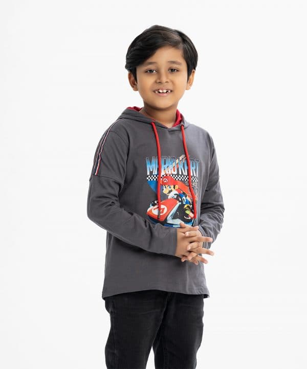 Kid boy's long-sleeved hoddie T-shirt in cotton single jersey fabric. Mario racing print at the front and matching twill tape on the shoulders.