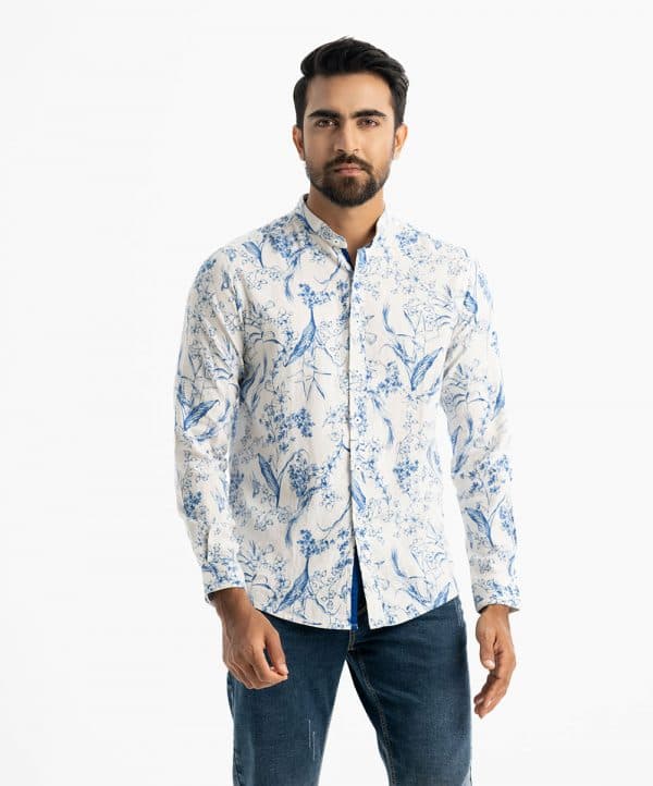 Men's floral print long-sleeved casual shirt in cotton fabric. Classic collar with front button fastening and adjustable metal buttons at cuffs
